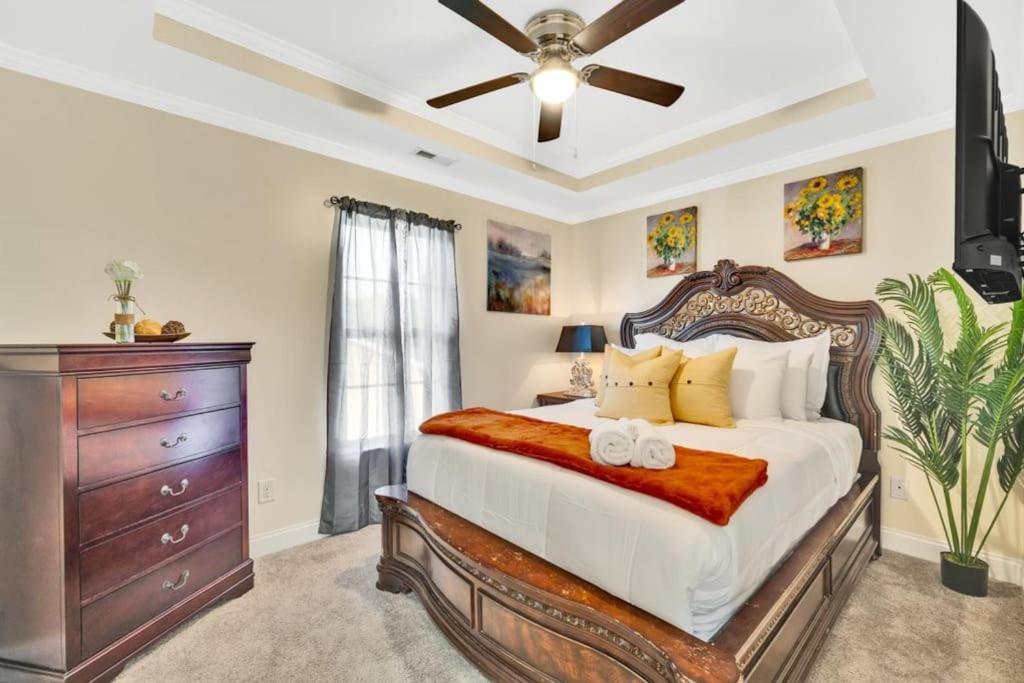 Вилла Cozy 2B Townhouse King Bed Free Parking Tv In Brs Конкорд Экстерьер фото
